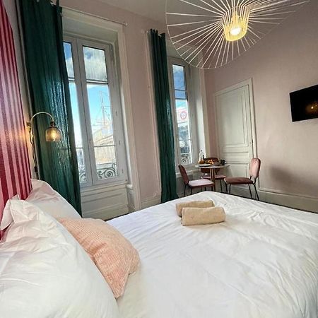 Suite Whitney Lyon Exterior foto